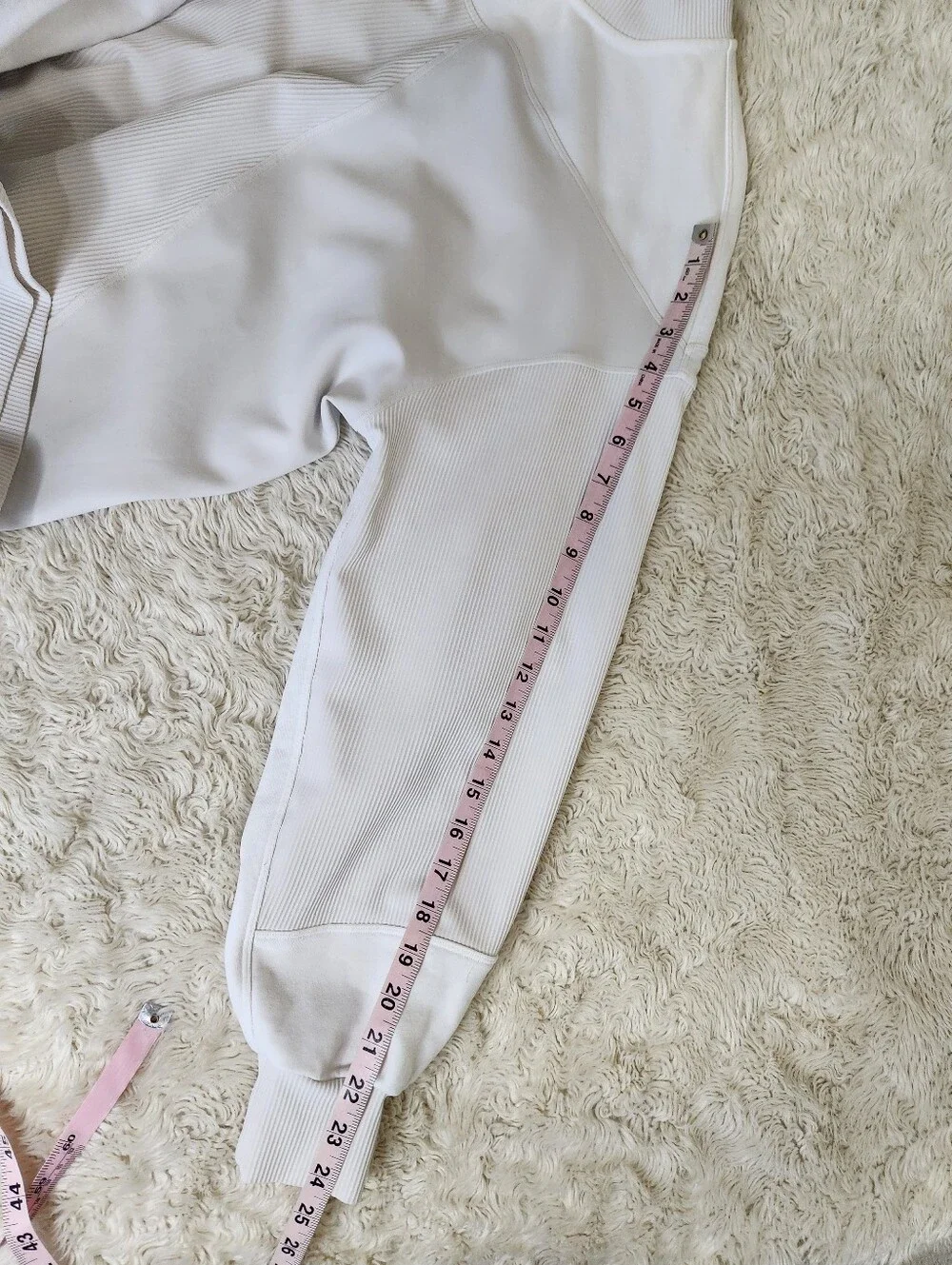 Lululemon Perfectly Oversized Crew Sweatshirt White Rose Gold Logo W3CQAS